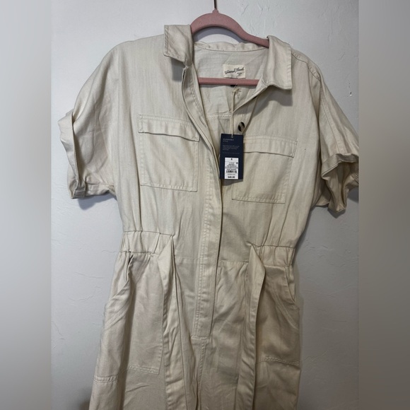 NEW universal thread Women's Cream Jumpsuit size 6 off white beige short sleeved - Picture 4 of 4